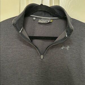 Under Armour youth extra large quarter zip black sweatshirt